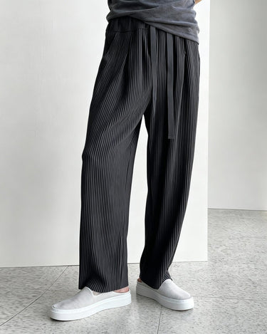 GS No. 146 Pleated Loose Sweatpants – Gentleman's Seoul