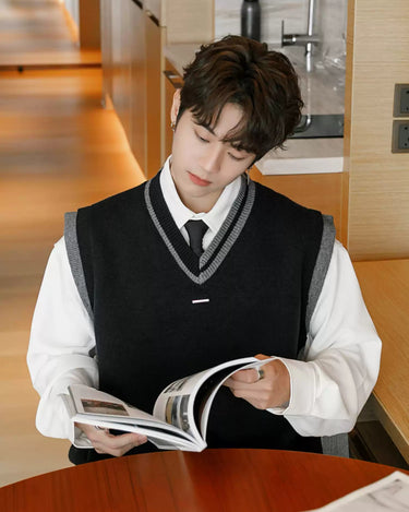 GS No. 318 V - neck Vest Sweater - Gentleman's Seoul - 